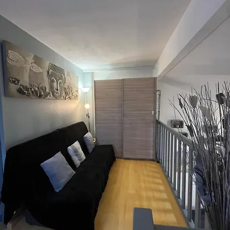 Maison 8 Personnes Au Bord De L'etang